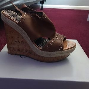Brown/Tan wedges